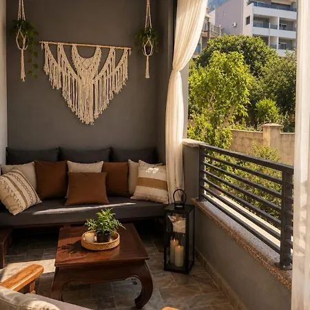 Johanan Apartment *