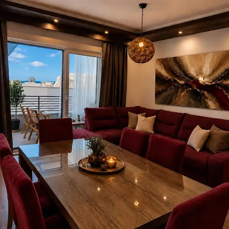 Johanan Apartment