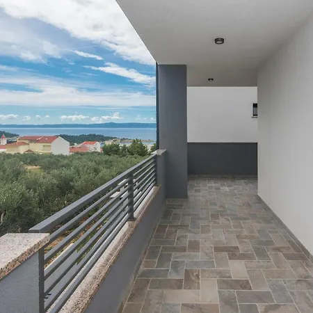 Ivan Apartman Makarska